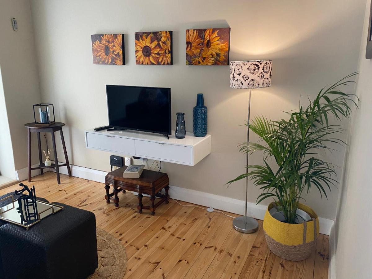 Studio @ Champion Apartment Дърбан Екстериор снимка