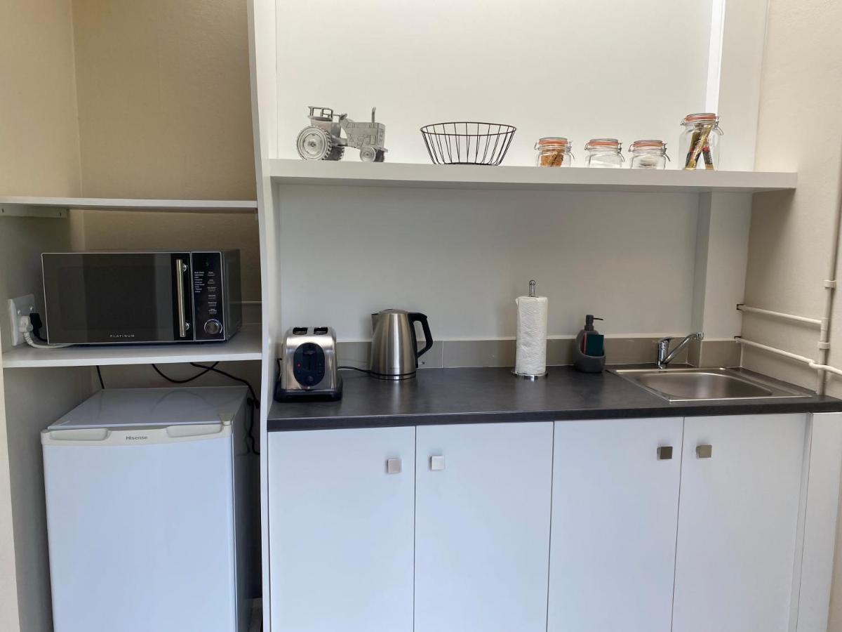 Studio @ Champion Apartment Дърбан Екстериор снимка